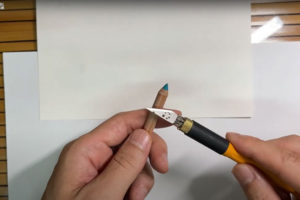 パステル色鉛筆を折らずに削る方法と超マル秘アイテム！！